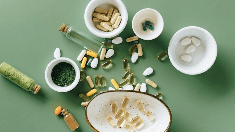 老年人膝盖疼吃氨糖有用吗？氨糖的作用与选择要点